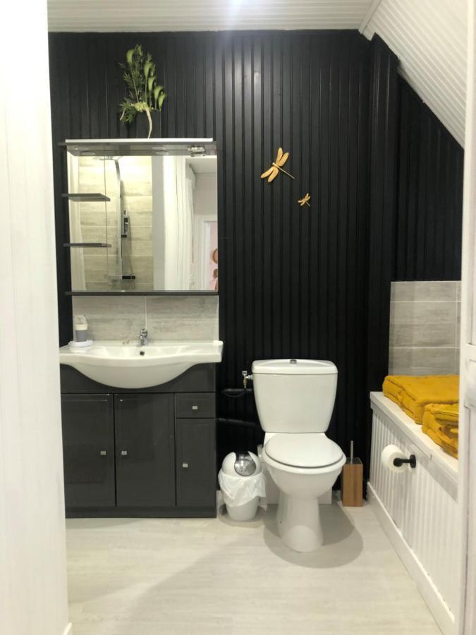 Grande Chambre Familiale Jaune Tout Bonnement Bien Putot-en-Auge Ngoại thất bức ảnh